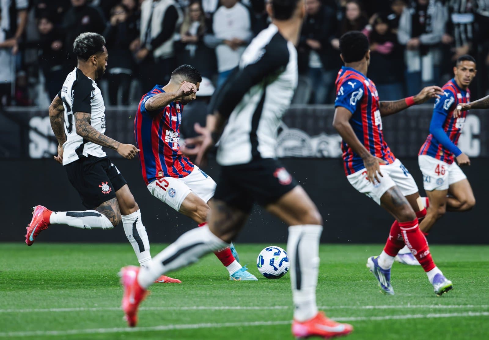 Entre Tradição e  Modernidade: Os Desafios dos Campeonatos Estaduais