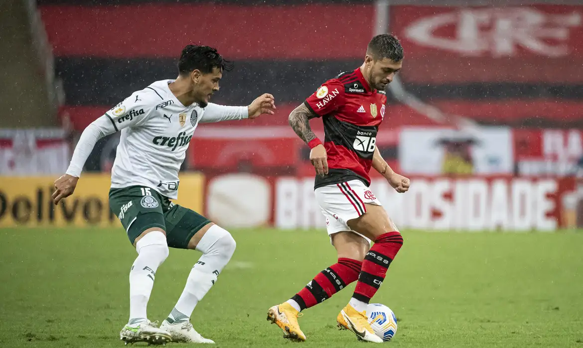 Palmeiras x Flamengo: de “times distantes” à rivalidade da década  