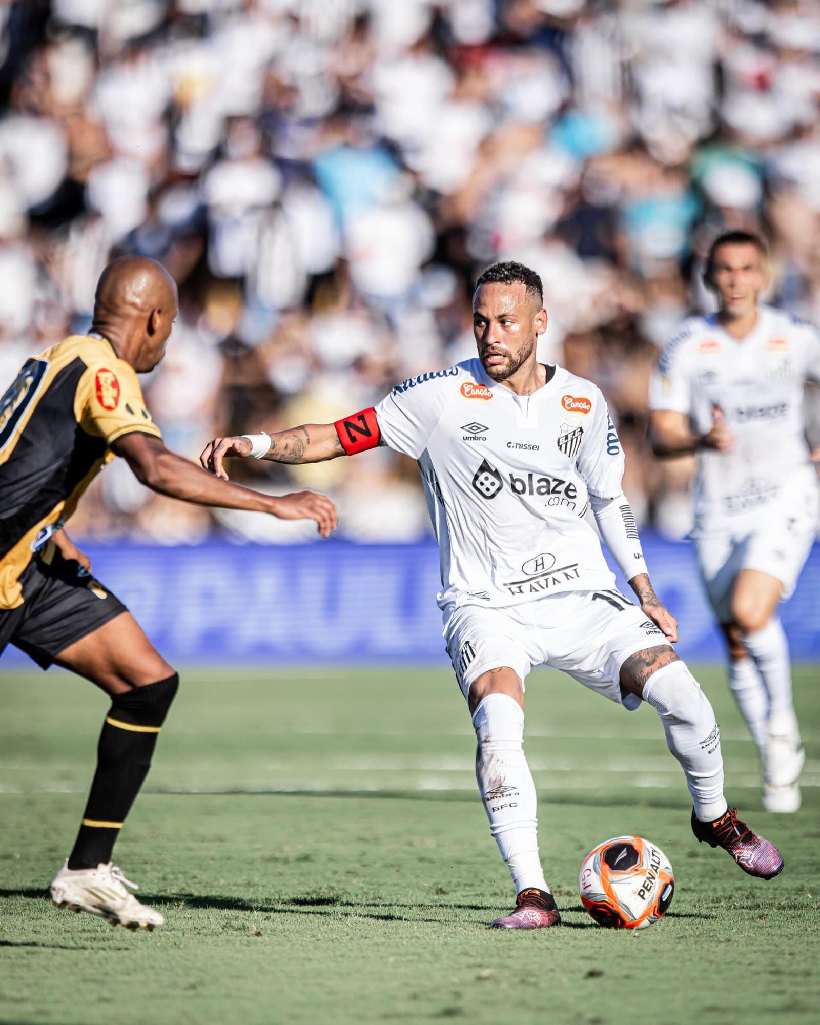 Neymar: a salvação do Santos