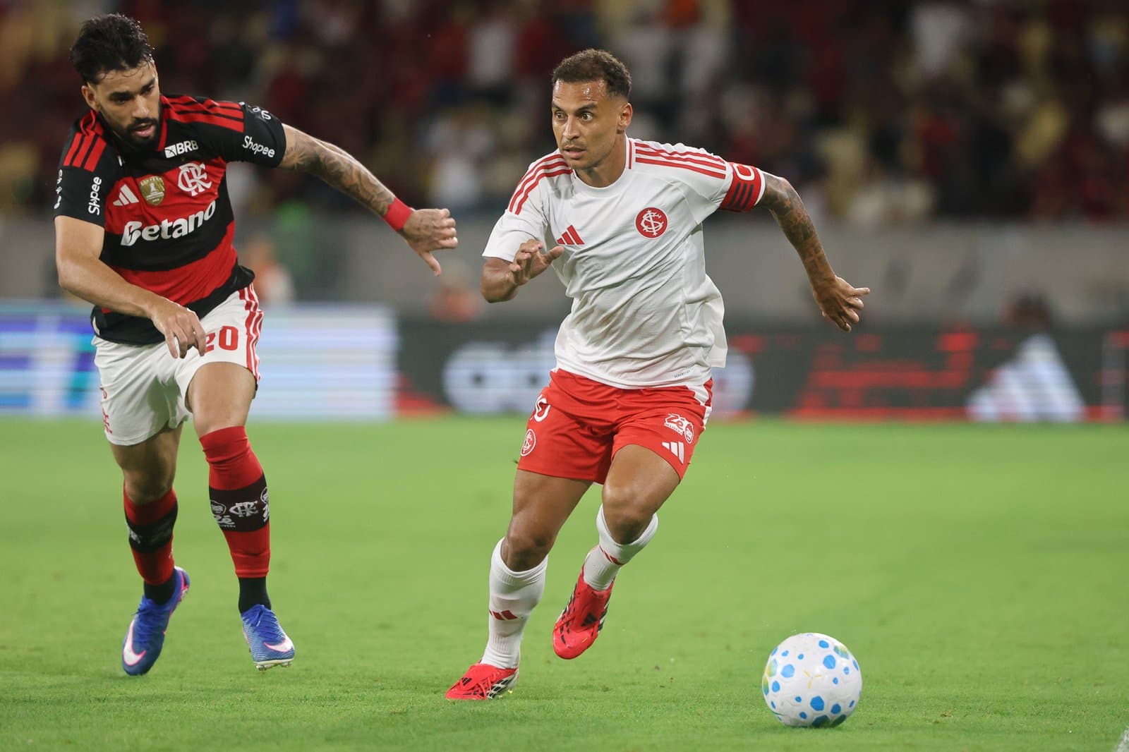 Onde assistir Internacional x Corinthians hoje (02) ao vivo: Saiba horário, escalações e transmissão da Copa do Brasil